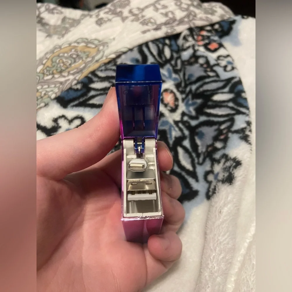 5/$10 | AEO | Pocket Charging Cable